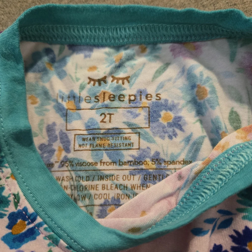 Little Sleepies Sweet Pea Set - Picture 3 of 3